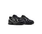 2024 740v2 'Black Silver Metallic'