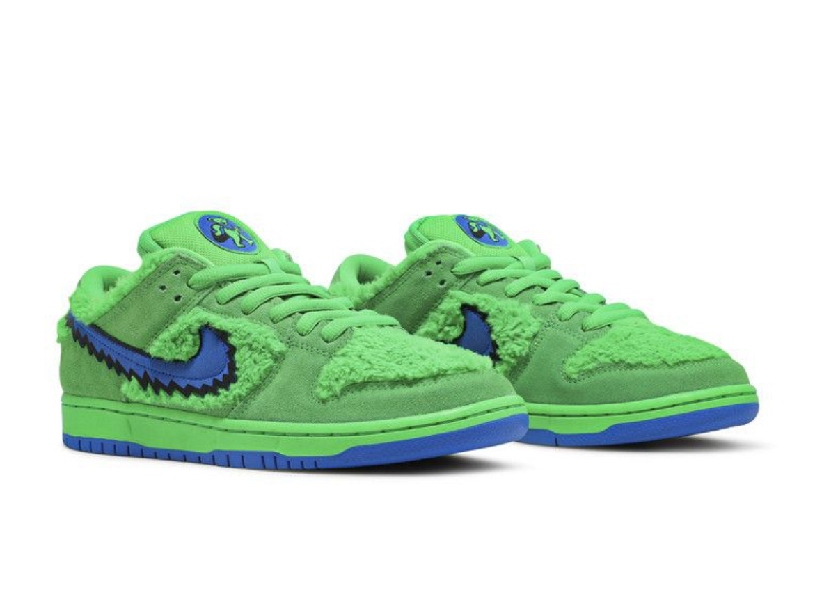 2020
Grateful Dead x Dunk Low SB
'Green Bear'