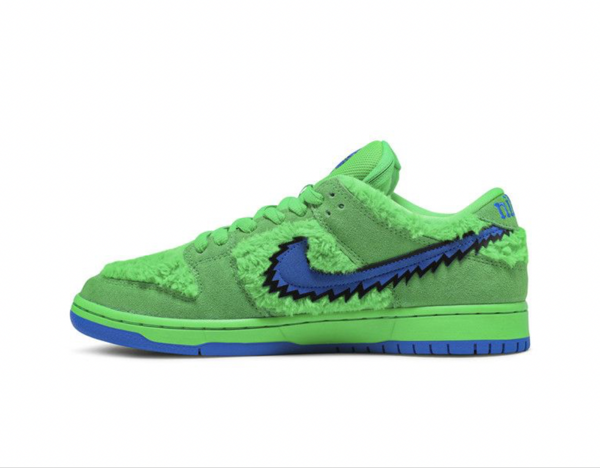 2020
Grateful Dead x Dunk Low SB
'Green Bear'