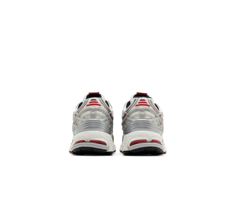 2023 1906R 'Silver Classic Crimson'
