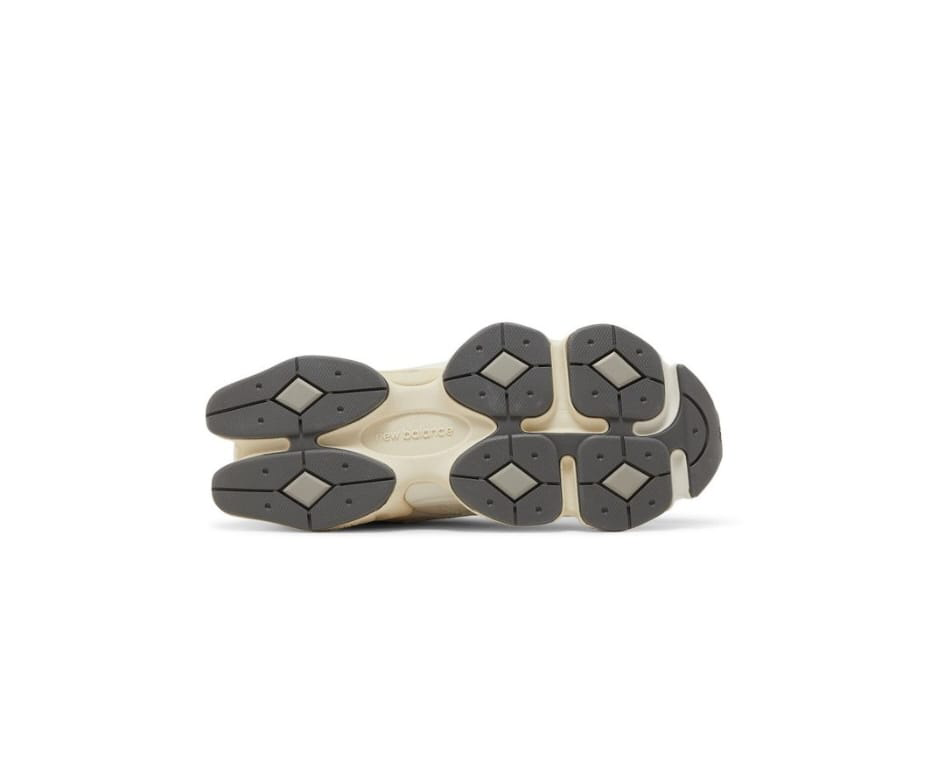 2023 9060 'Sea Salt Concrete'