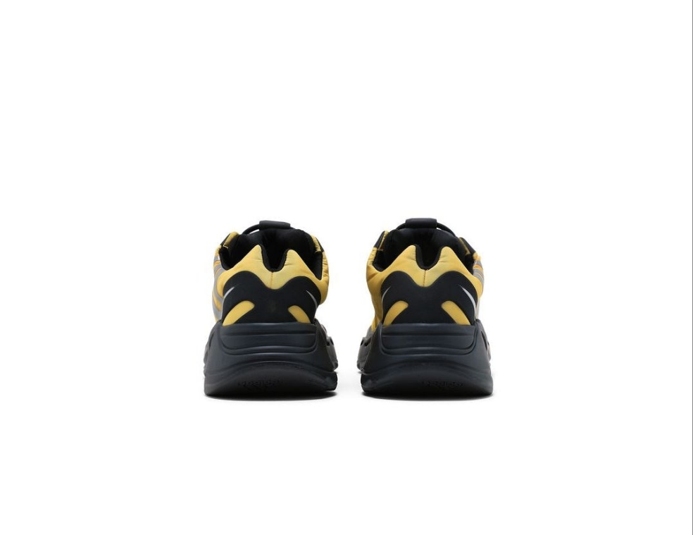 Yeezy Boost 700MNVN'Honey Flux